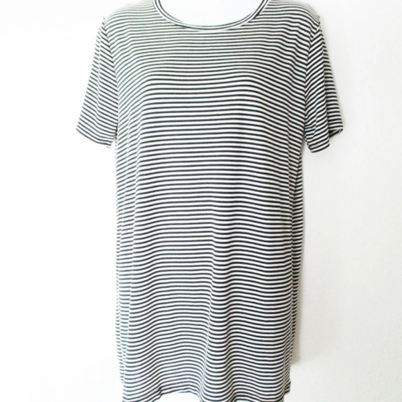 Black & White Striped T-shirt Dress - Picture 3 of 3